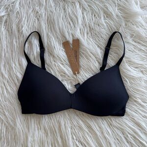 Skims Wireless Form Push-up Plunge Bra Onyx Size 30C